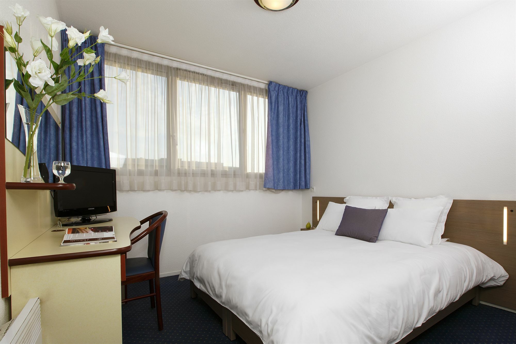 Comfort Aparthotel Le Mans Bagian luar foto